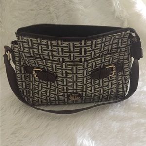NWOT  Tommy Hilfiger  hand bag